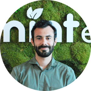 Enzo Garcia, Chargé d'affaires entreprise